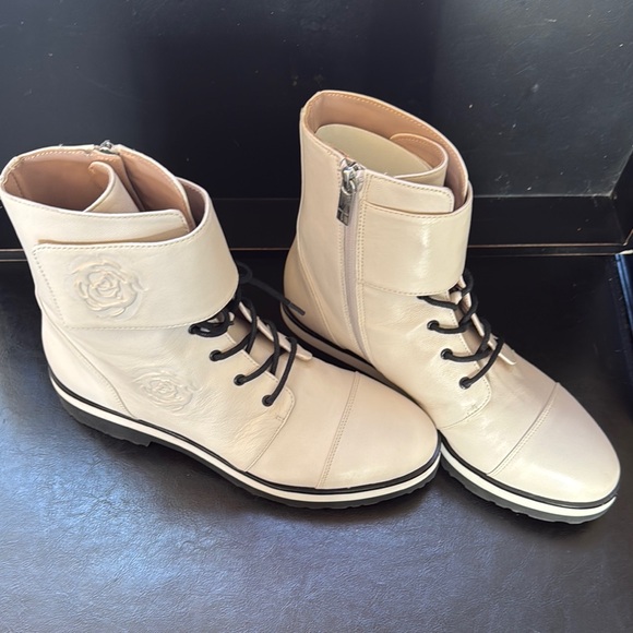 Taryn Rose Cream Lace Up Boots with Thick Sole and Textured Material - Picture 2 of 12